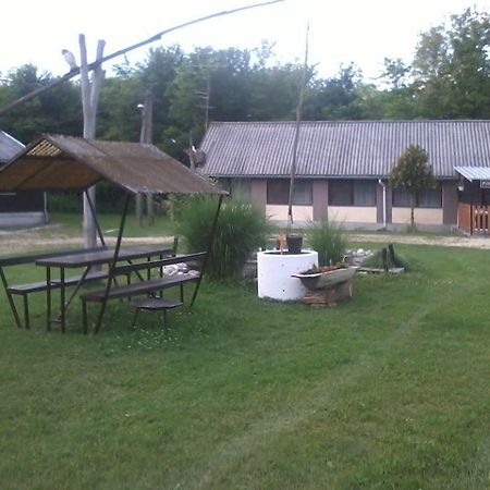 Sakaltanya Sorozo- Borozo Pihenohaz Hotel Vének Exterior foto