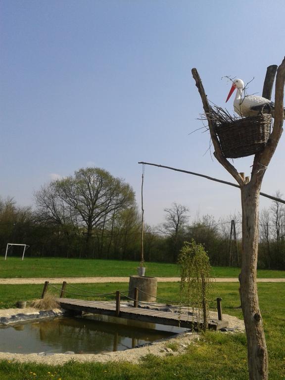 Sakaltanya Sorozo- Borozo Pihenohaz Hotel Vének Exterior foto