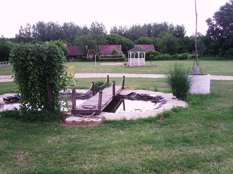 Sakaltanya Sorozo- Borozo Pihenohaz Hotel Vének Exterior foto